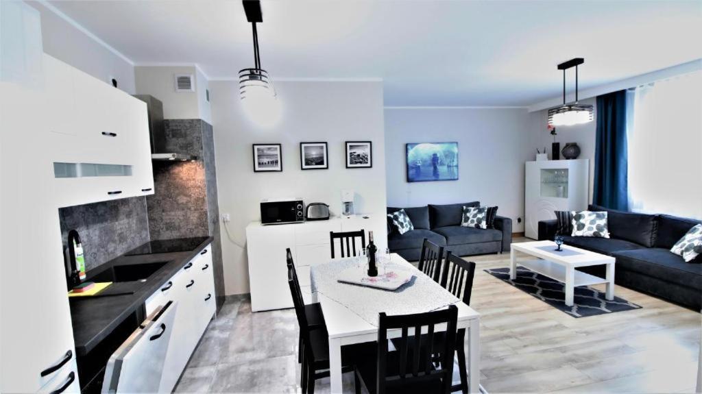 Blizej Morza Deluxe Apartmenty كولوبرزيغ المظهر الخارجي الصورة